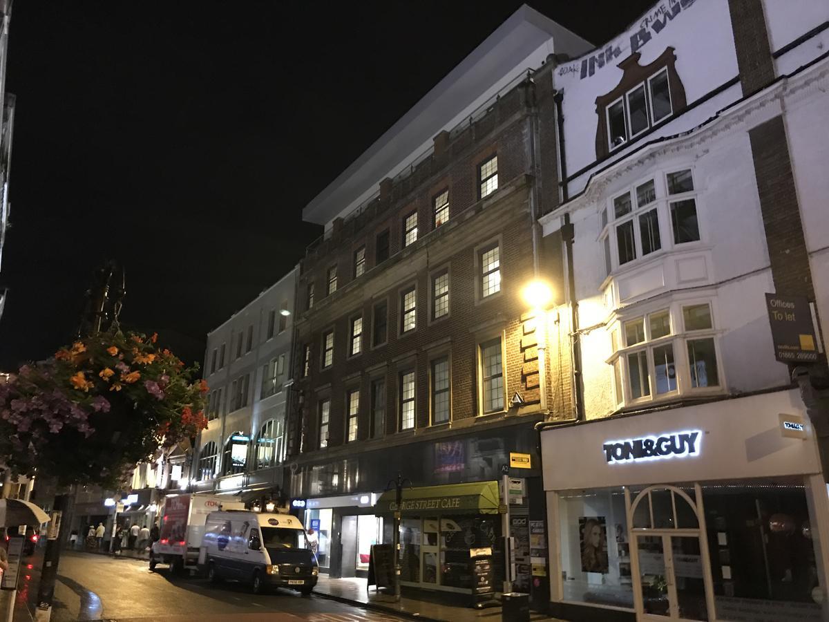 The George Street Hotel Oxford Dış mekan fotoğraf The former hotel at 10–12 St Mary's Street, Cardiff