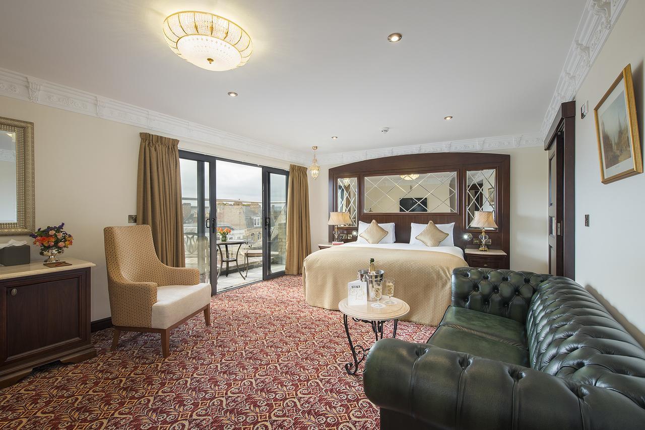 The George Street Hotel Oxford Dış mekan fotoğraf A suite at the hotel